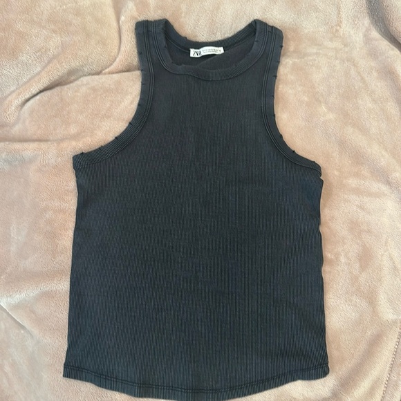 Zara ribbed faded knit cropped tank top - Picture 2 of 4